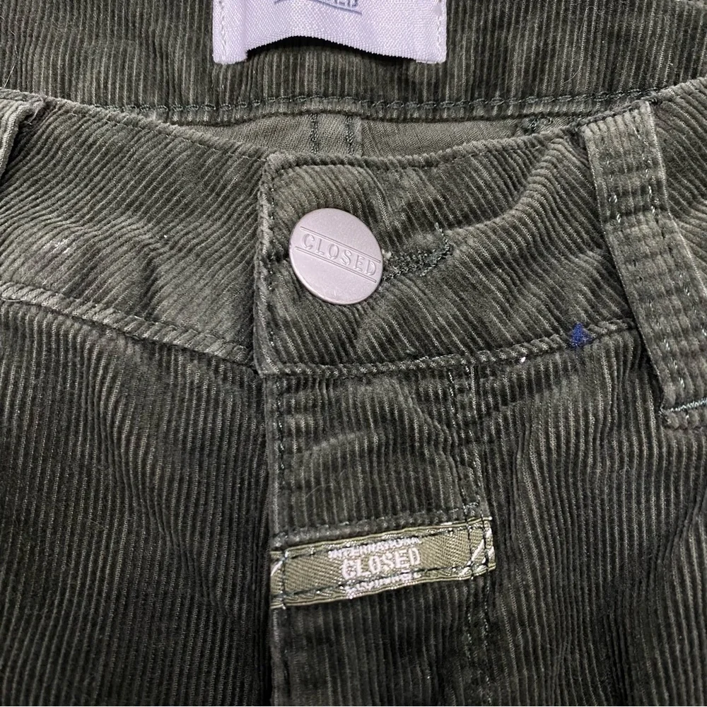 CLOSED Green Corduroy Baker Pants 27 Slim Mid Rise Crop